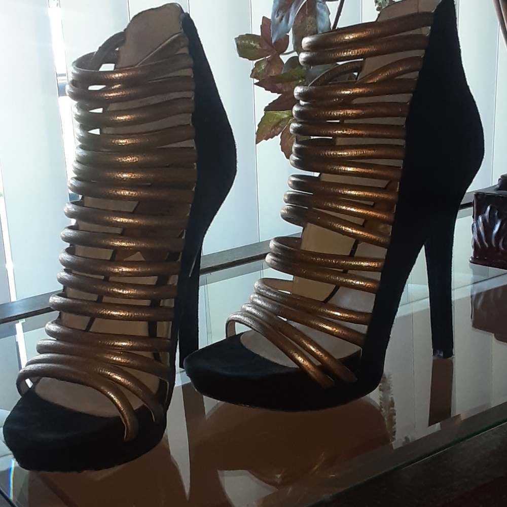 Michael kors pumps